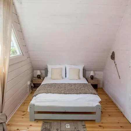 Comfortable Homes, 2 Bedrooms, Terrace *