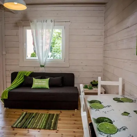 Comfortable Homes, 2 Bedrooms, Terrace Vakantiehuis Pobierowo